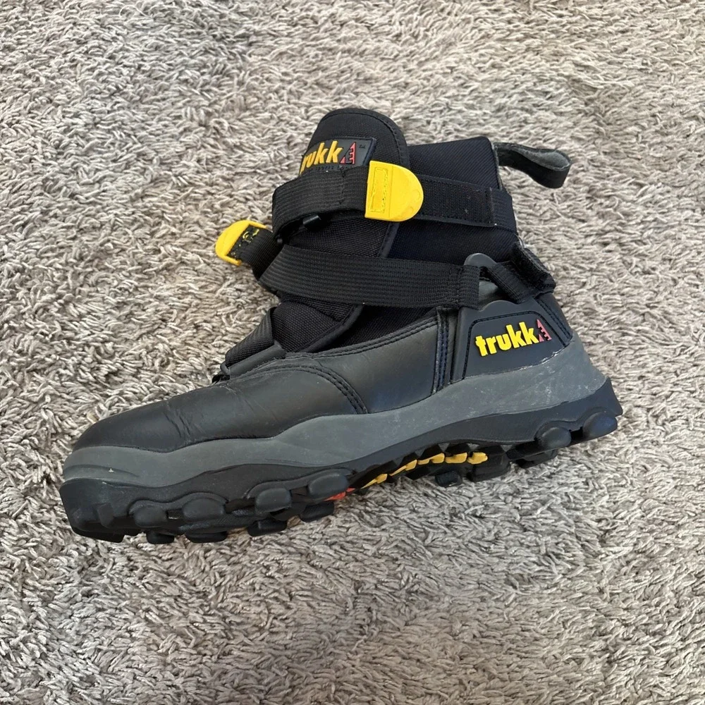 Trukk‎ Snowmobile Snow Boots Size 7 - Straps Good Tread